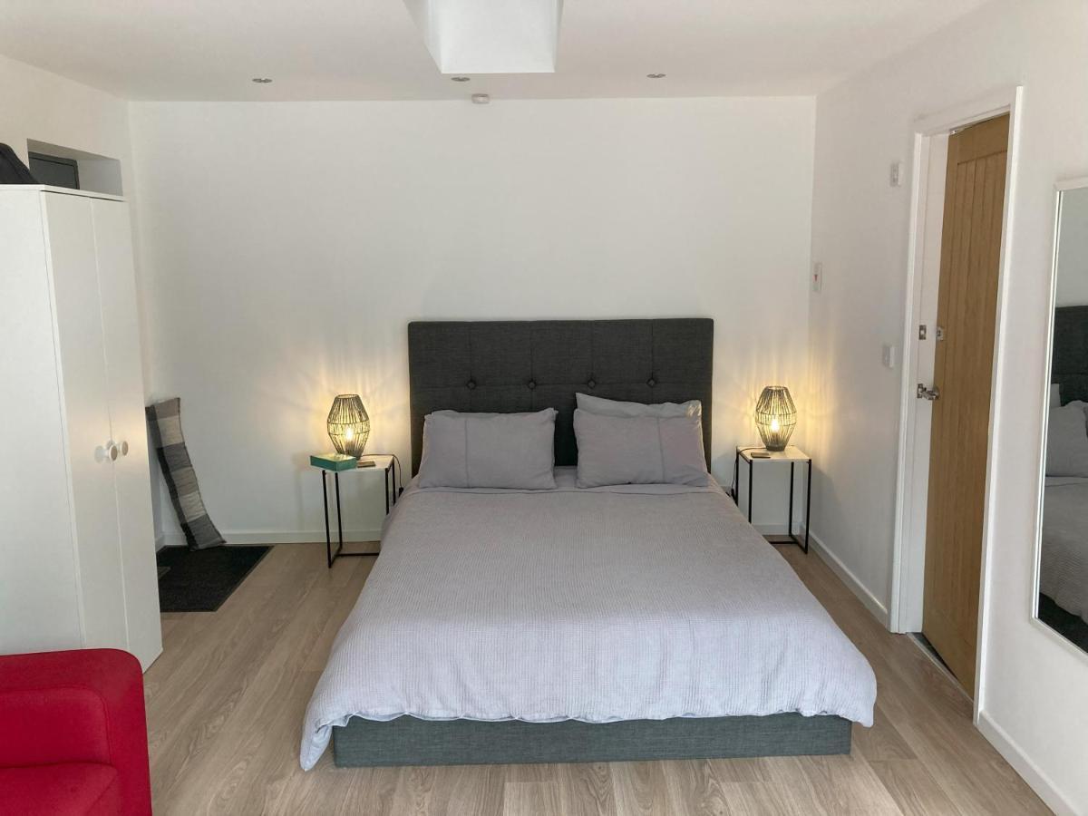 Beautiful Detached Private Annex In Great Location Apartment Manchester Ngoại thất bức ảnh